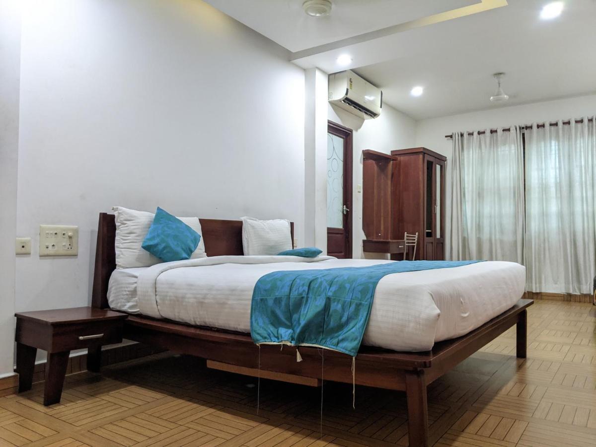 Malabar Plaza Inn Kochi Екстер'єр фото