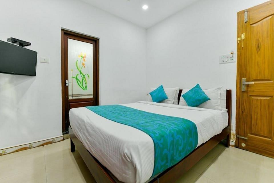 Malabar Plaza Inn Kochi Екстер'єр фото